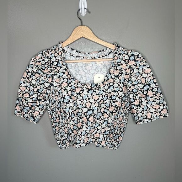 4/$25 Levi’s floral cropped smocked top  xs ruffle cottagecore peasant prairie - Picture 1 of 5